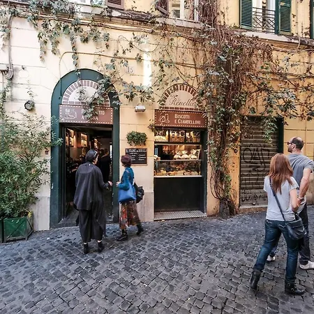 Ancient Trastevere Vespa Loft Appartamento