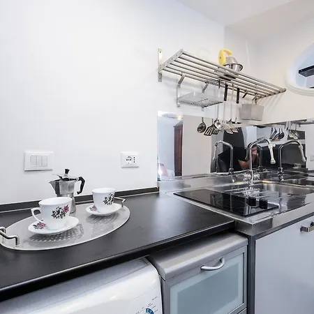 Ancient Trastevere Vespa Loft Appartamento *