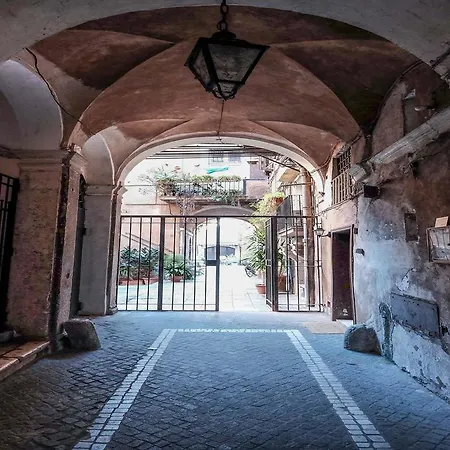 Appartamento Ancient Trastevere Vespa Loft *